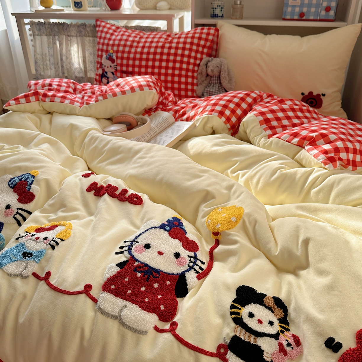 91家纺网 家纺一手货源 找家纺 玉海棠家纺 2026新款高克重超软糯可爱系毛巾绣四件套 猫咪奈斯