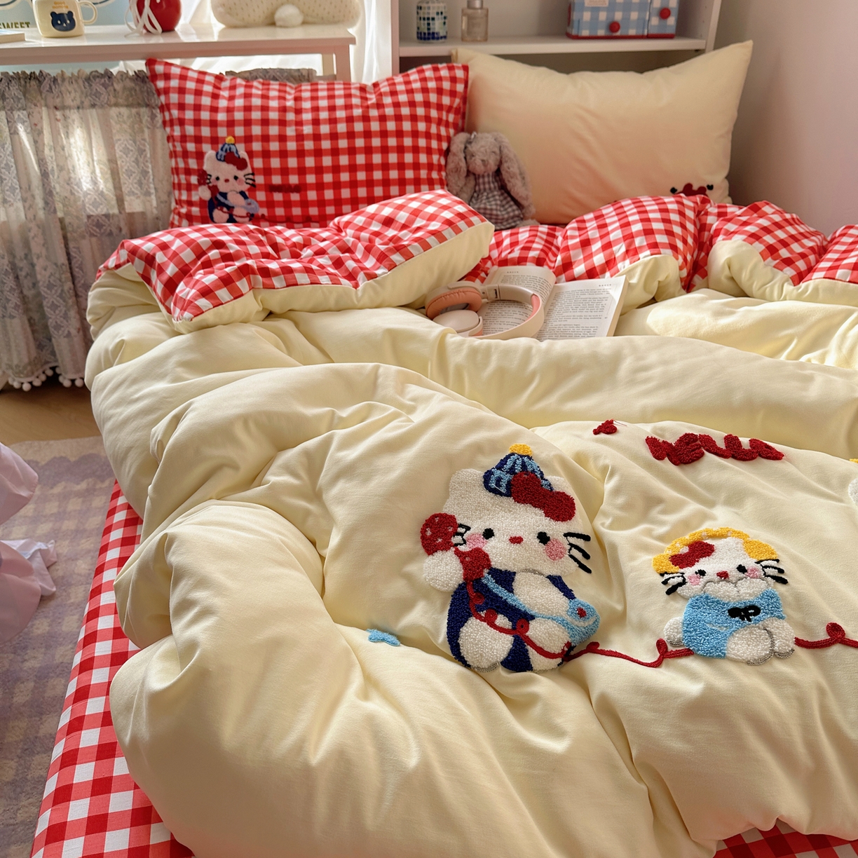 91家纺网 家纺一手货源 找家纺 玉海棠家纺 2026新款高克重超软糯可爱系毛巾绣四件套 猫咪奈斯