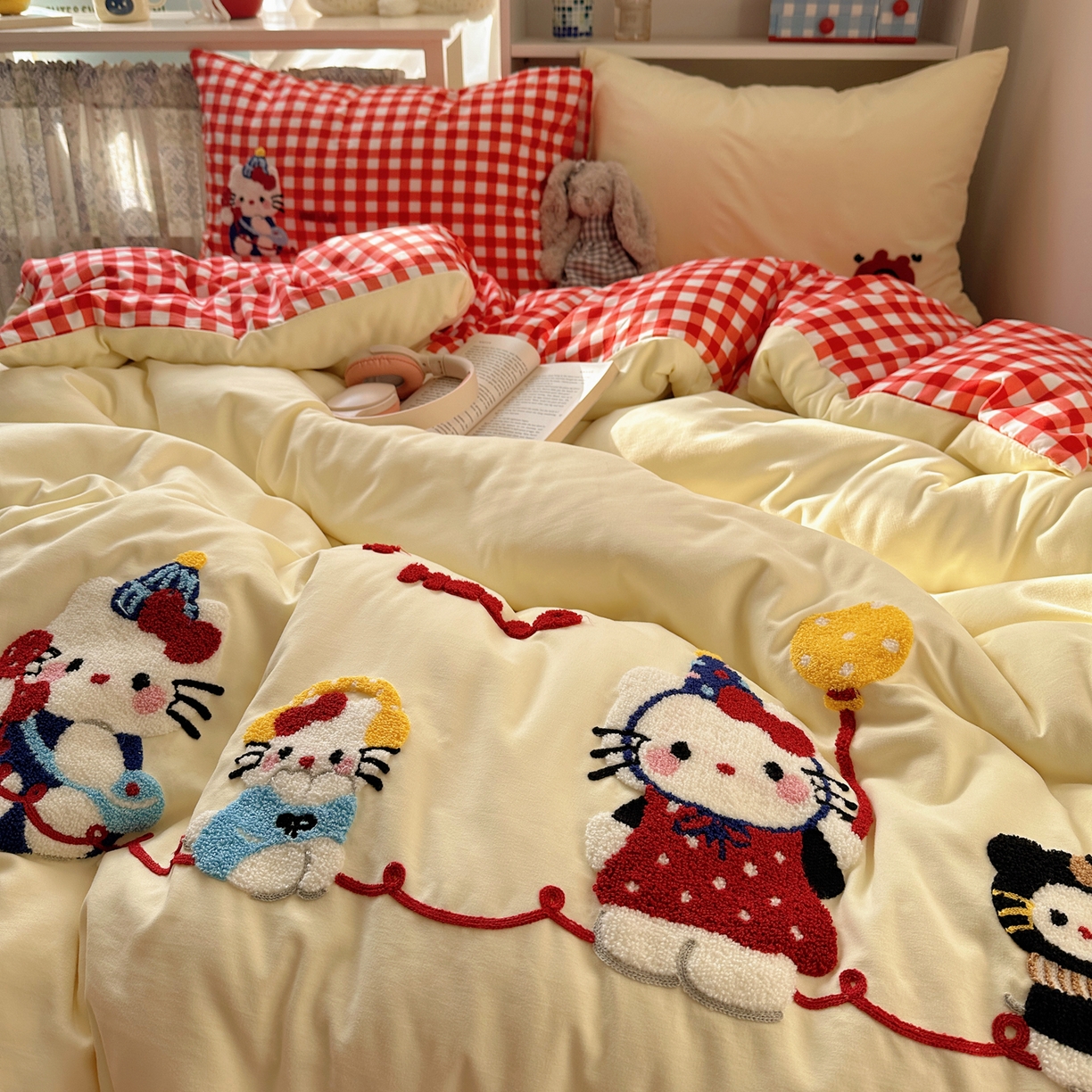 91家纺网 家纺一手货源 找家纺 玉海棠家纺 2026新款高克重超软糯可爱系毛巾绣四件套 猫咪奈斯