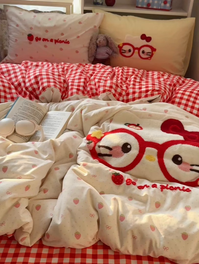 91家纺网 家纺一手货源 找家纺 玉海棠家纺 2026新款高克重超软糯可爱系毛巾绣四件套 时髦小猫