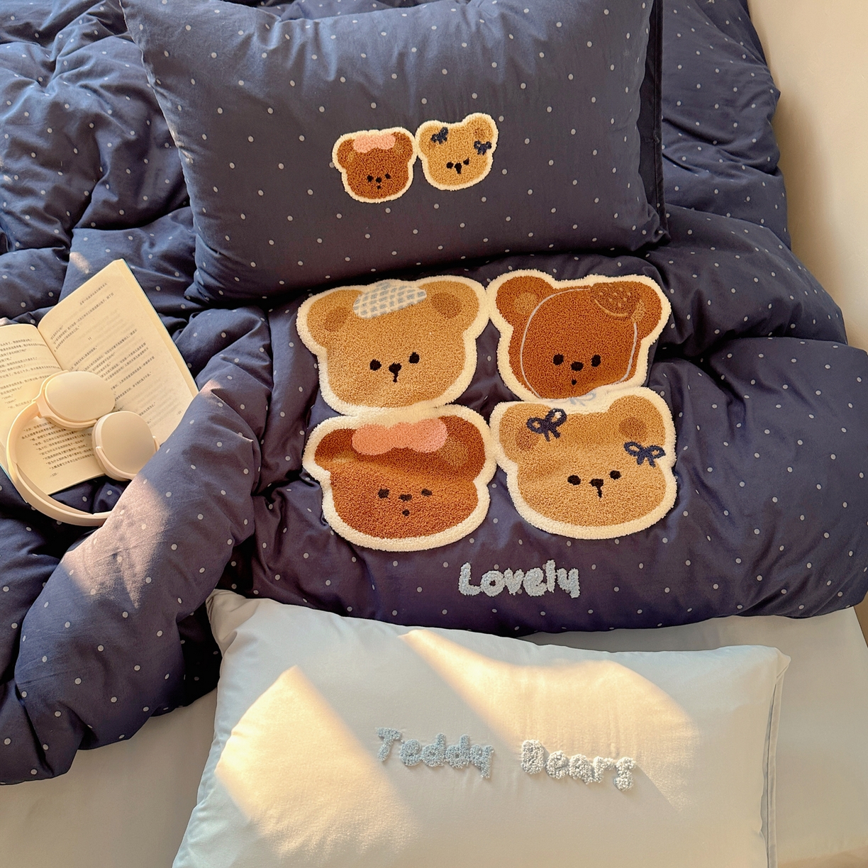 91家纺网 家纺一手货源 找家纺 玉海棠家纺 2026新款高克重超软糯可爱系毛巾绣四件套 四只小熊