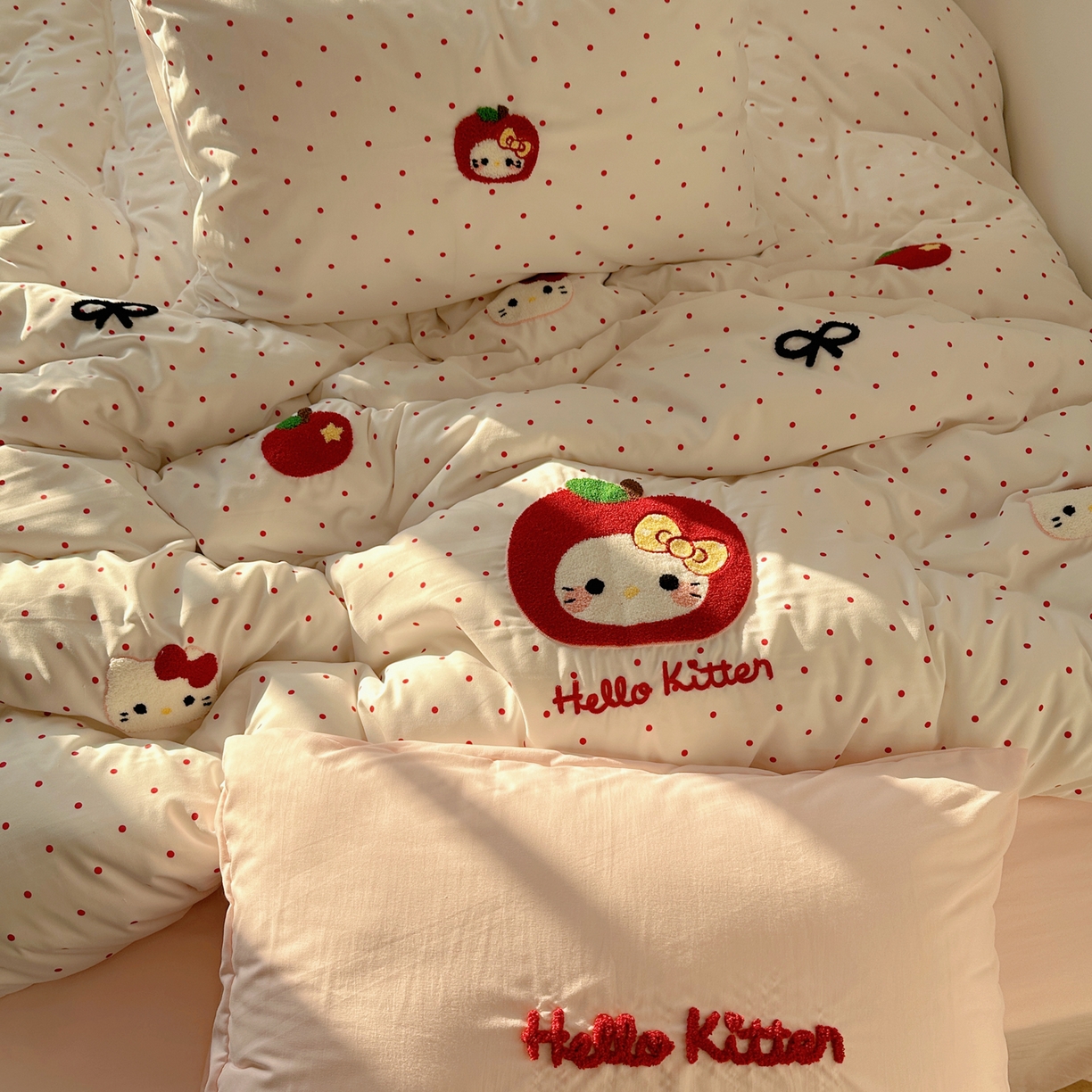 91家纺网 家纺一手货源 找家纺 玉海棠家纺 2026新款高克重超软糯可爱系毛巾绣四件套 小苹猫咪