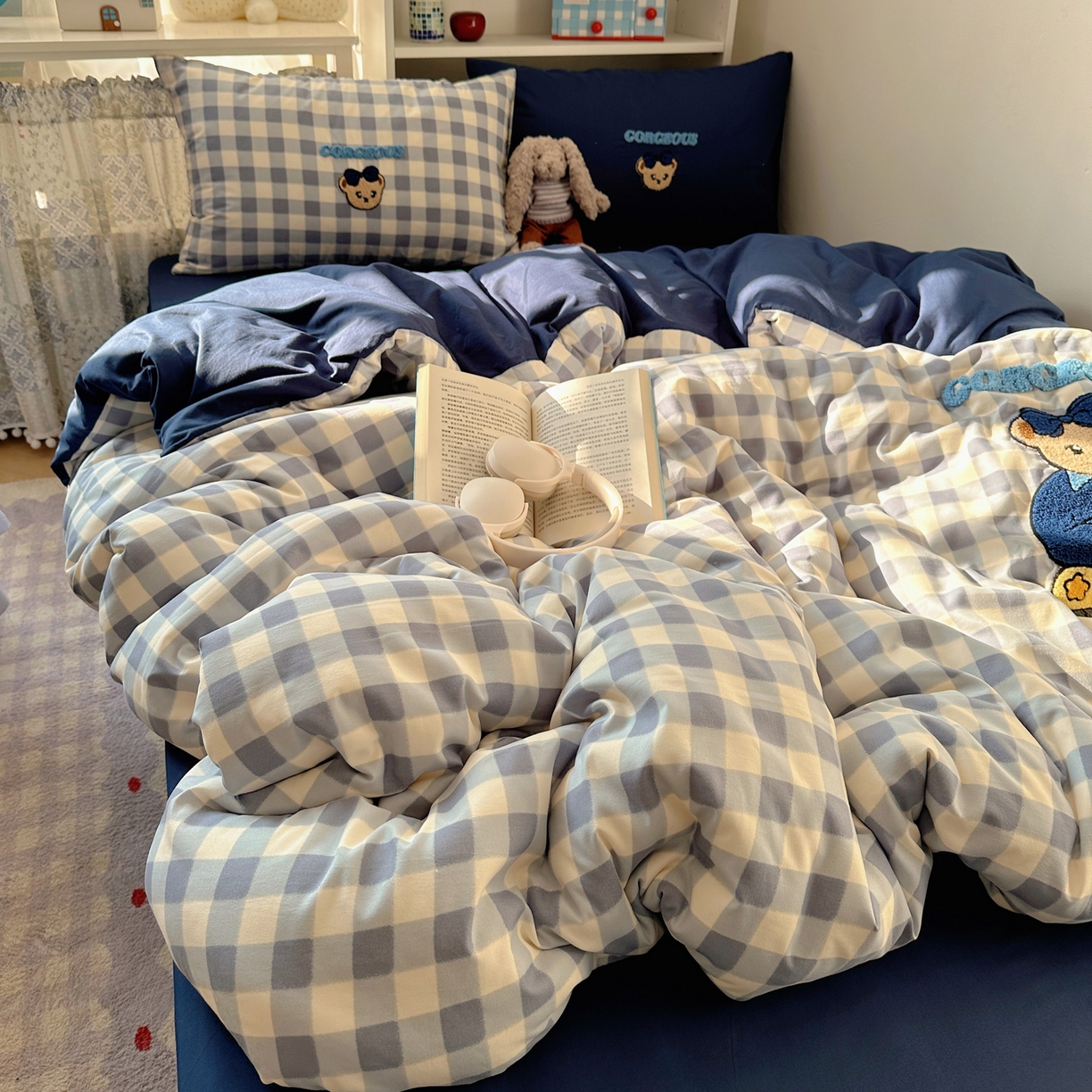 91家纺网 家纺一手货源 找家纺 玉海棠家纺 2026新款高克重超软糯可爱系毛巾绣四件套 学院小熊