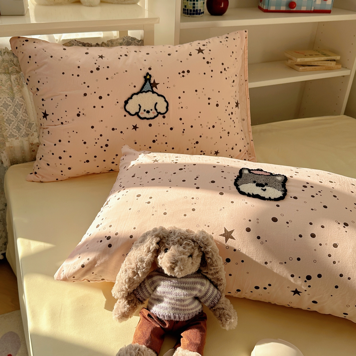 91家纺网 家纺一手货源 找家纺 玉海棠家纺 2026新款高克重超软糯可爱系毛巾绣四件套 真诚小狗