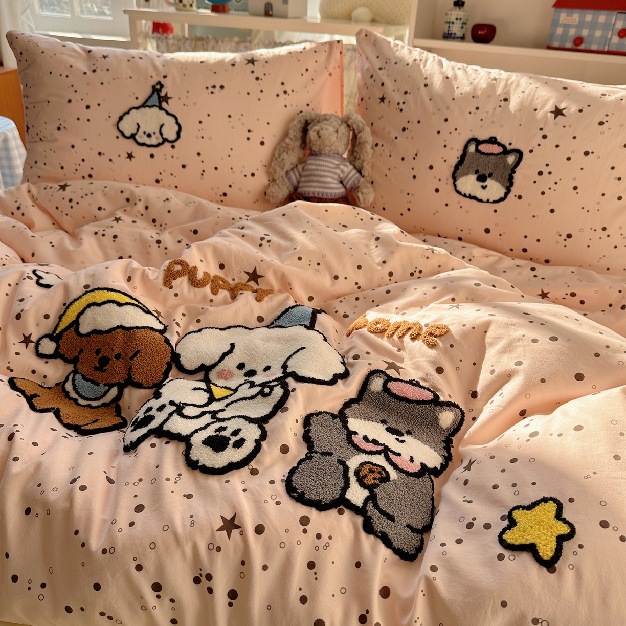 91家纺网 家纺一手货源 找家纺 玉海棠家纺 2026新款高克重超软糯可爱系毛巾绣四件套 真诚小狗