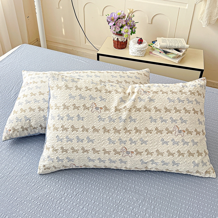 91家纺网 家纺一手货源 找家纺 一比一 2026春夏新款泡芙棉泡芙纱印花四件套-简单款 萌趣小马