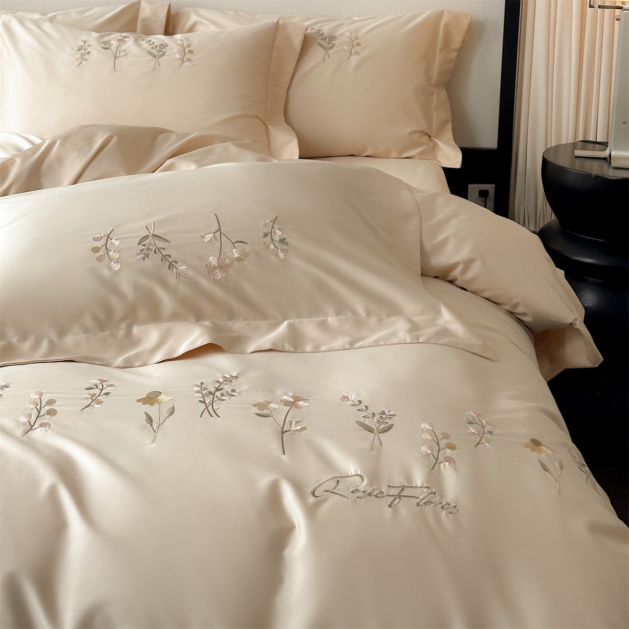 91家纺网 家纺一手货源 找家纺 泽西家纺+V17798841158发大图 2026新品刺绣50s双股全棉长绒棉纯棉宽边四件套-花有约 花有约-浅米驼