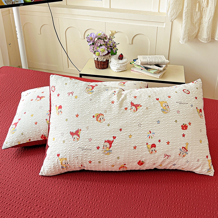 91家纺网 家纺一手货源 找家纺 一比一 2026春夏新款泡芙棉泡芙纱印花四件套-简单款 晚安宝贝 - 红