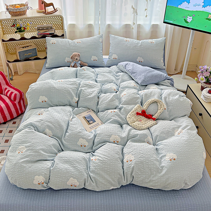 91家纺网 家纺一手货源 找家纺 一比一 2026春夏新款泡芙棉泡芙纱印花四件套-简单款 云朵泡芙