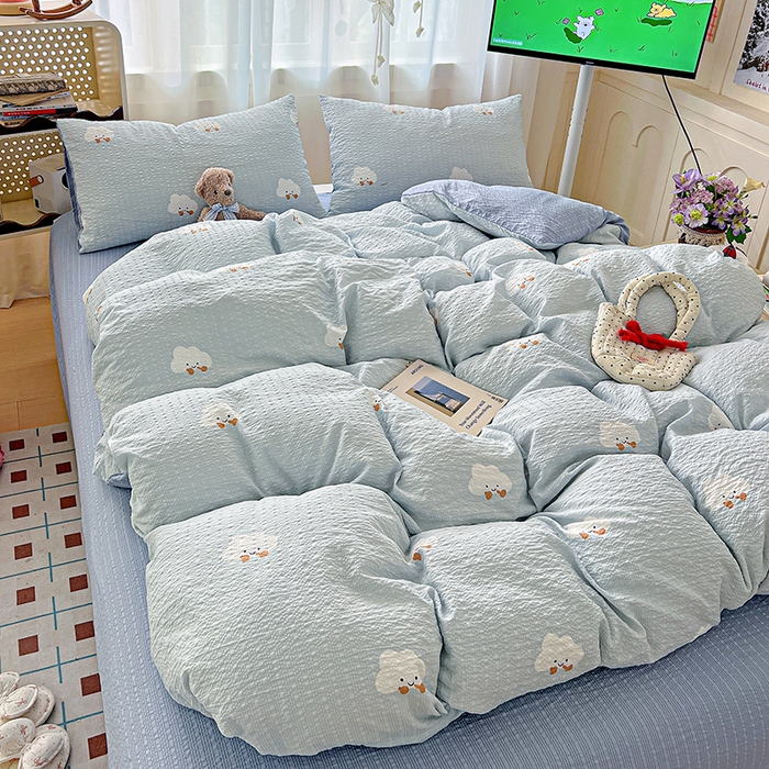 91家纺网 家纺一手货源 找家纺 一比一 2026春夏新款泡芙棉泡芙纱印花四件套-简单款 云朵泡芙