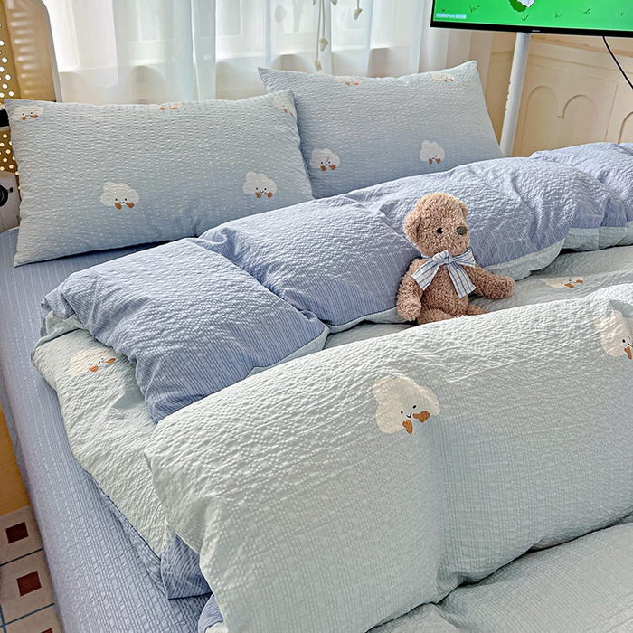 91家纺网 家纺一手货源 找家纺 一比一 2026春夏新款泡芙棉泡芙纱印花四件套-简单款 云朵泡芙