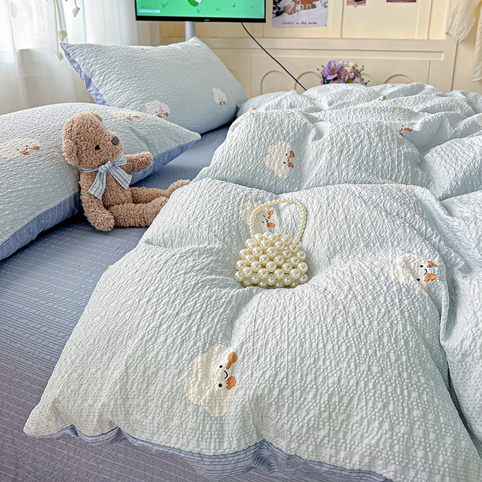 91家纺网 家纺一手货源 找家纺 一比一 2026春夏新款泡芙棉泡芙纱印花四件套-简单款 云朵泡芙