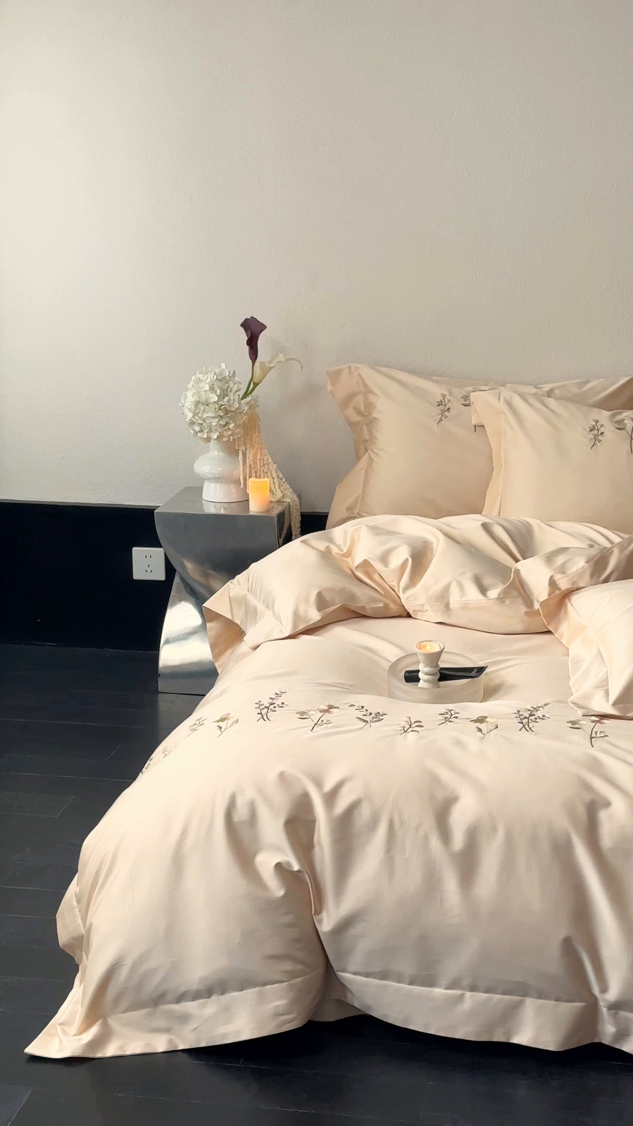 91家纺网 家纺一手货源 找家纺 泽西家纺+V17798841158发大图 2026新品刺绣50s双股全棉长绒棉纯棉宽边四件套-花有约 花有约-浅米驼