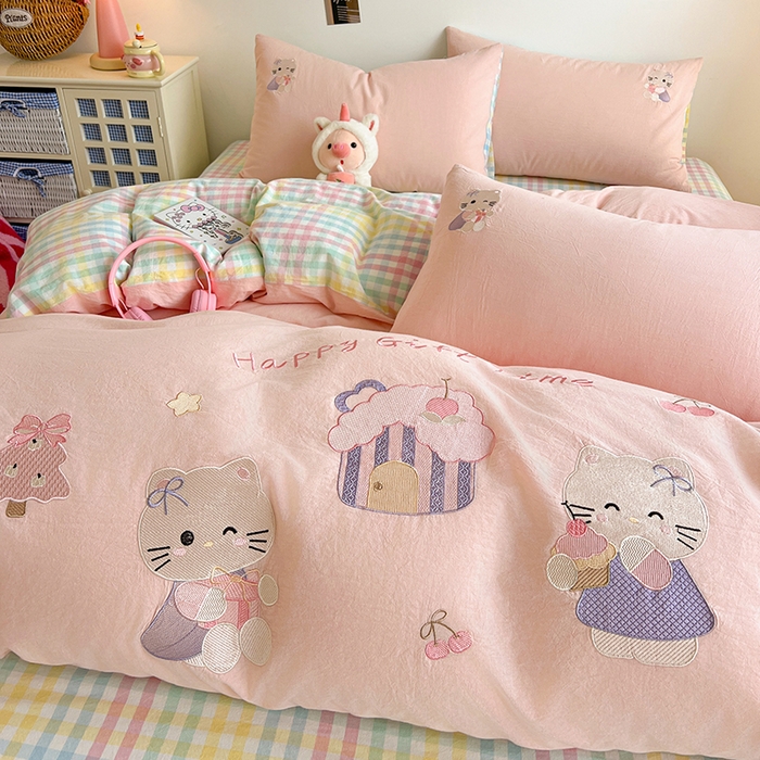 91家纺网 家纺一手货源 找家纺 （总）暖意家纺 2026新款全棉色织水洗棉绣花纯棉A类母婴级四件套- 可爱猫