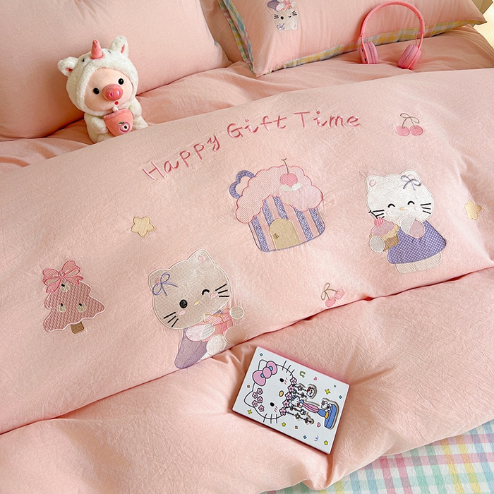 91家纺网 家纺一手货源 找家纺 （总）暖意家纺 2026新款全棉色织水洗棉绣花纯棉A类母婴级四件套- 可爱猫