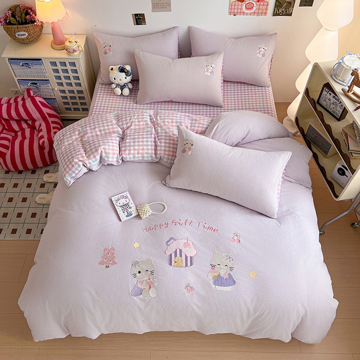 91家纺网 家纺一手货源 找家纺 暖意家纺 2026新款全棉色织水洗棉绣花四件套- 可爱猫 可爱猫-紫