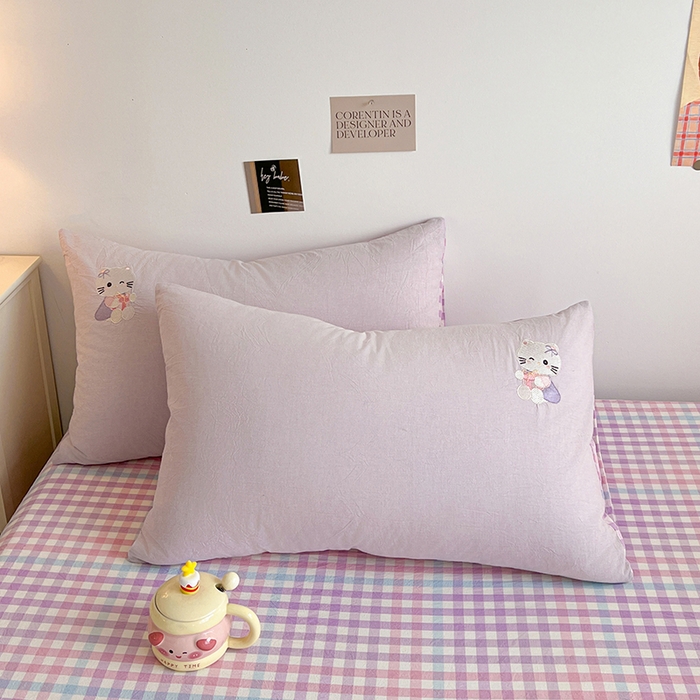 91家纺网 家纺一手货源 找家纺 暖意家纺 2026新款全棉色织水洗棉绣花四件套- 可爱猫 可爱猫-紫