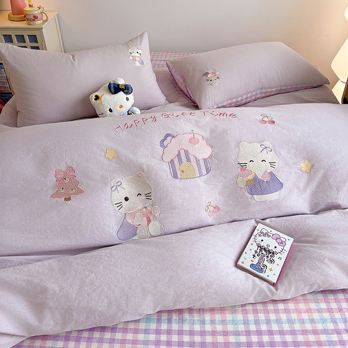 91家纺网 家纺一手货源 找家纺 暖意家纺 2026新款全棉色织水洗棉绣花四件套- 可爱猫 可爱猫-紫