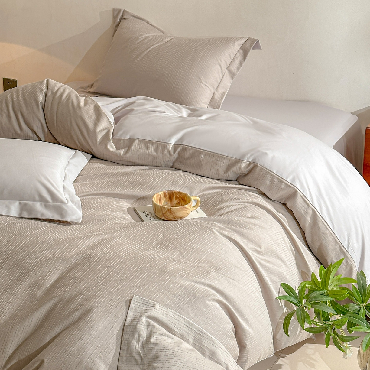 91家纺网 家纺一手货源 找家纺 泽西家纺+V17798841158发大图 2026新品60长绒棉提花立体浮雕全棉纯棉四件套-云涧奢影系列 余弦-奢灰