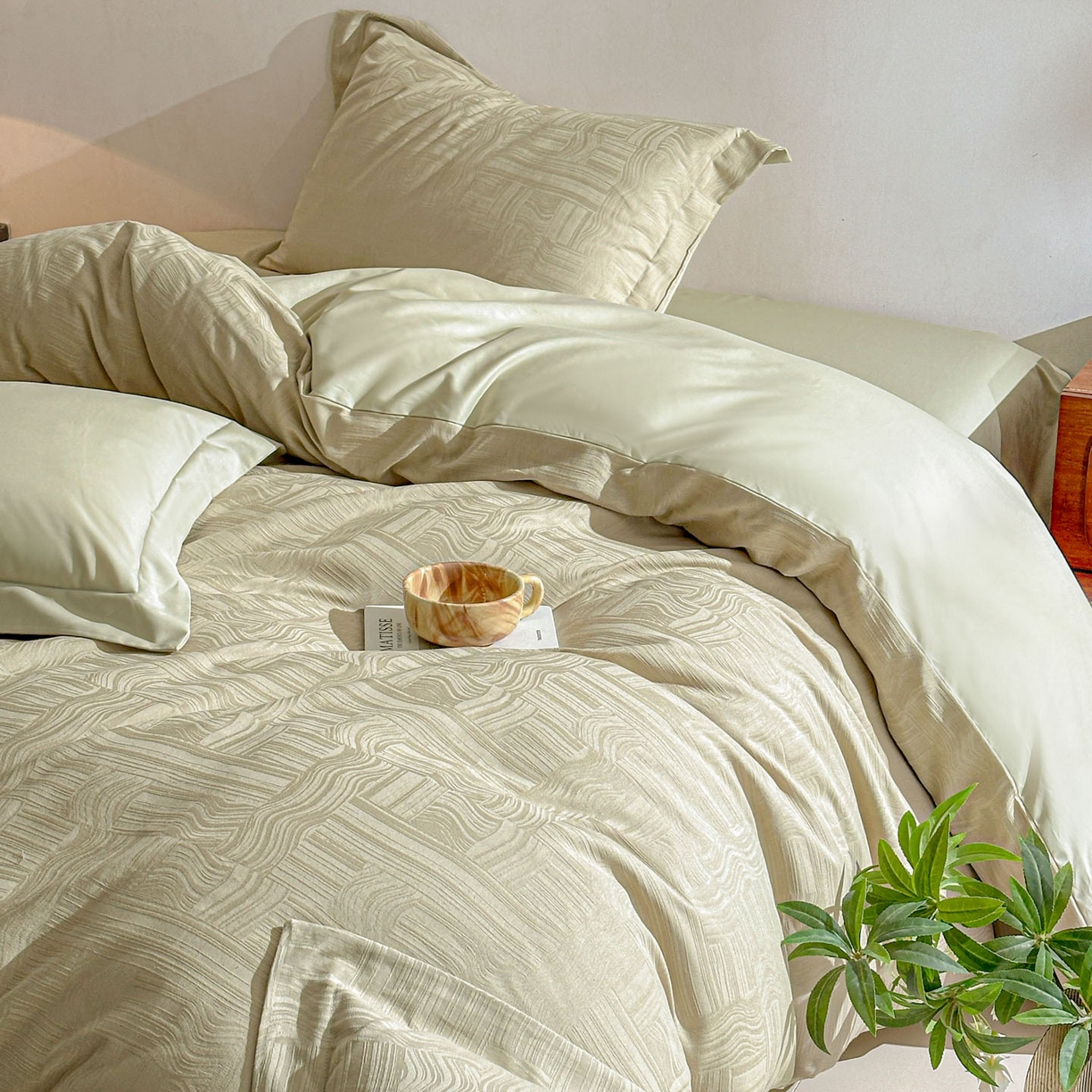 91家纺网 家纺一手货源 找家纺 泽西家纺+V17798841158发大图 2026新品60长绒棉提花立体浮雕全棉纯棉四件套-云涧奢影系列 幻纤影-浅茶