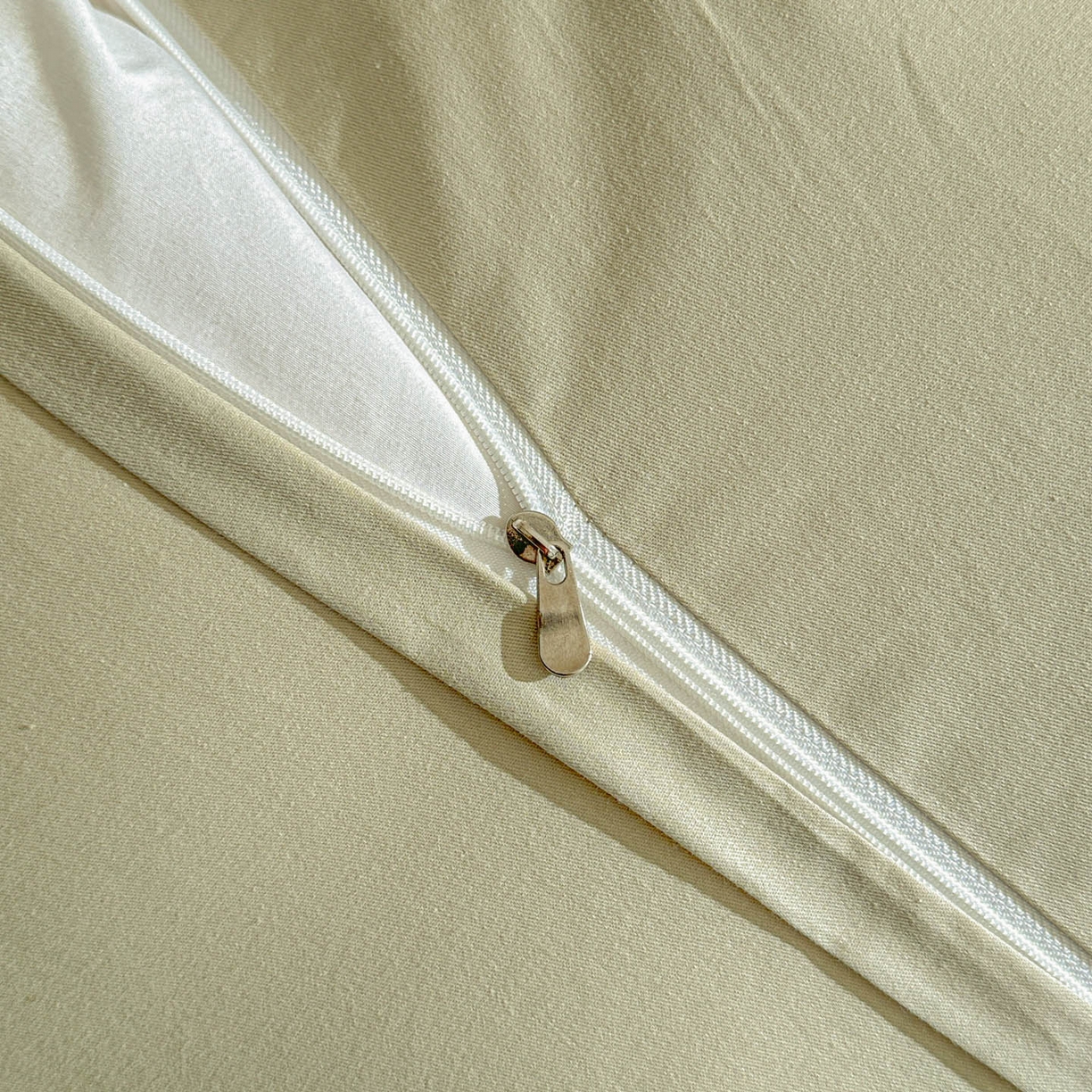 91家纺网 家纺一手货源 找家纺 泽西家纺+V17798841158发大图 2026新品60长绒棉提花立体浮雕全棉纯棉四件套-云涧奢影系列 幻纤影-浅茶