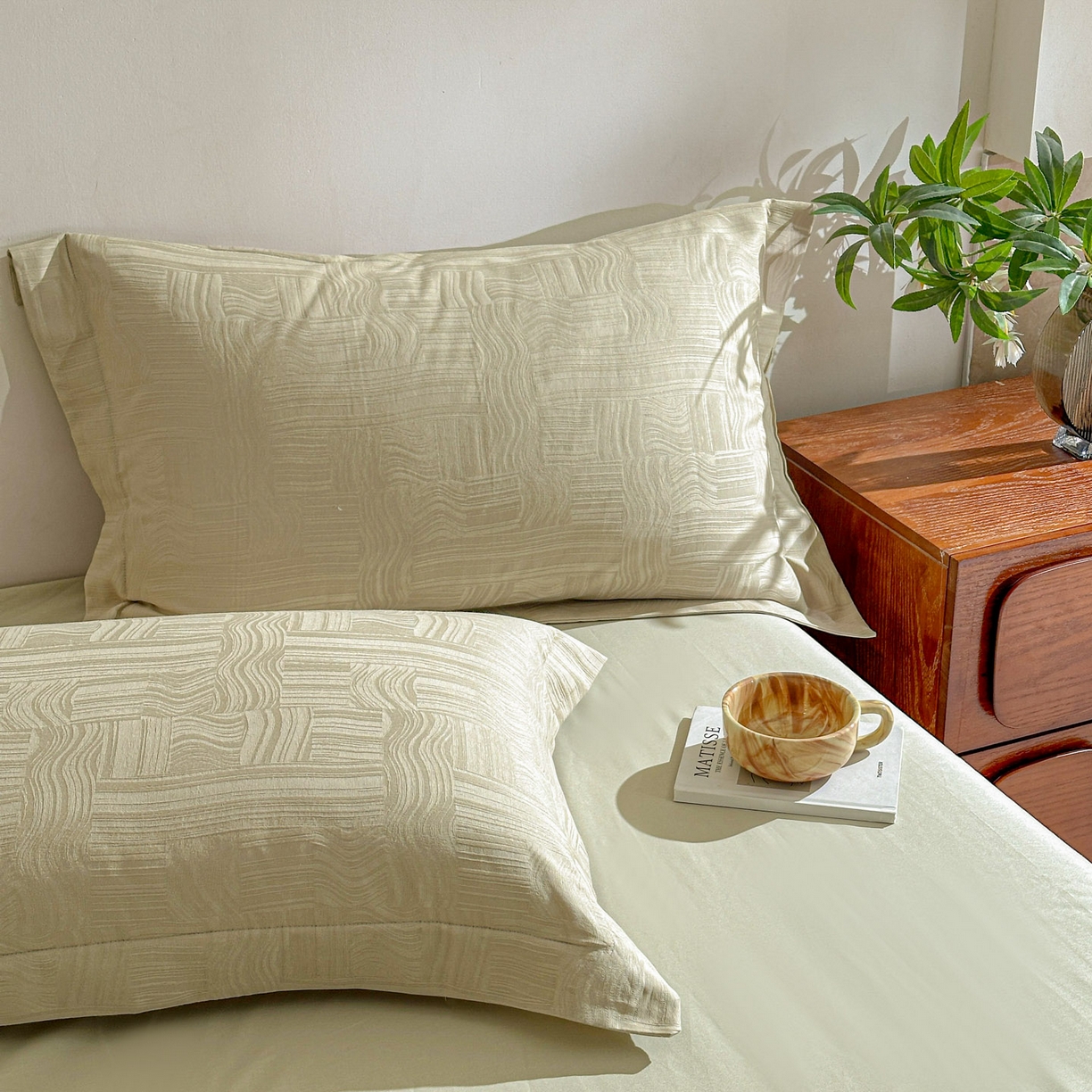 91家纺网 家纺一手货源 找家纺 泽西家纺+V17798841158发大图 2026新品60长绒棉提花立体浮雕全棉纯棉四件套-云涧奢影系列 幻纤影-浅茶