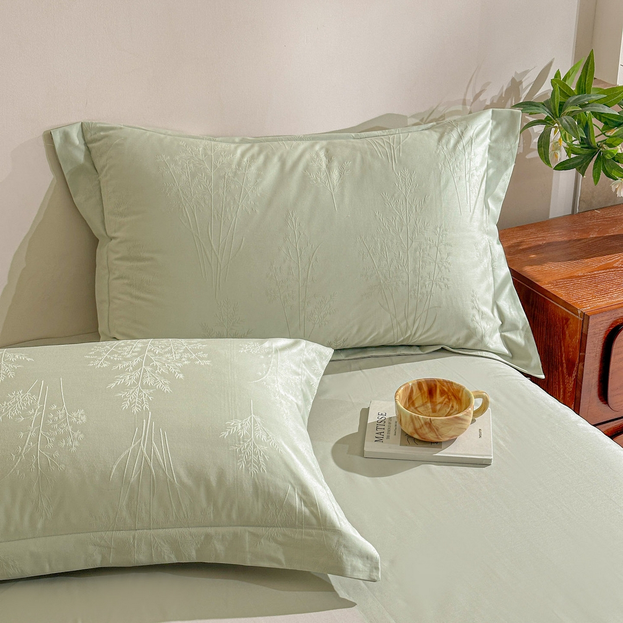 91家纺网 家纺一手货源 找家纺 泽西家纺+V17798841158发大图 2026新品60长绒棉提花立体浮雕全棉纯棉四件套-云涧奢影系列 清风颂雅-浅绿