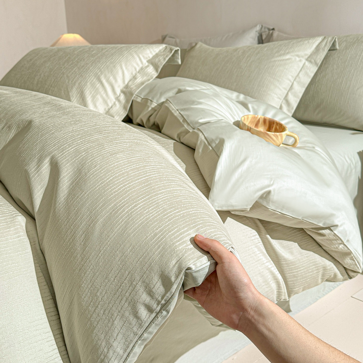 91家纺网 家纺一手货源 找家纺 （总）泽西家纺+V17798841158发大图 2026新品60长绒棉提花立体浮雕全棉纯棉四件套-云涧奢影系列