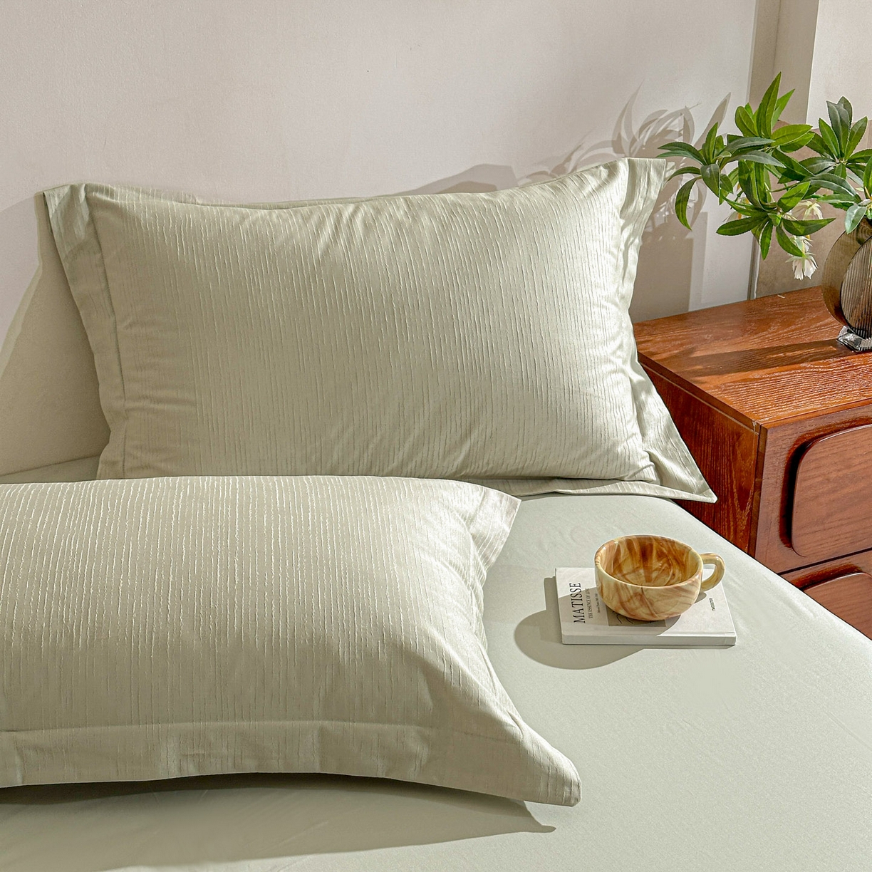 91家纺网 家纺一手货源 找家纺 泽西家纺+V17798841158发大图 2026新品60长绒棉提花立体浮雕全棉纯棉四件套-云涧奢影系列 余弦-奢绿