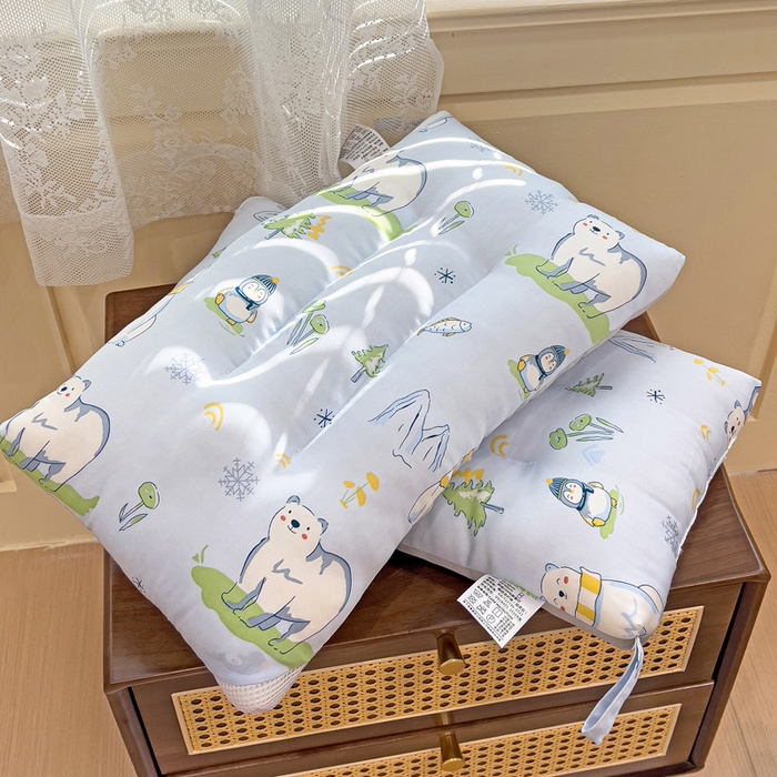 91家纺网 家纺一手货源 找家纺 十九色 2026新款50莱赛尔卡通印花儿童夏被同款枕头枕芯 北极熊