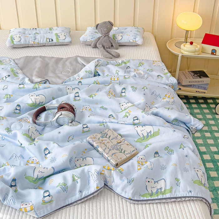 91家纺网 家纺一手货源 找家纺 十九色 2026新款50莱赛尔卡通印花儿童夏被同款枕头枕芯 北极熊