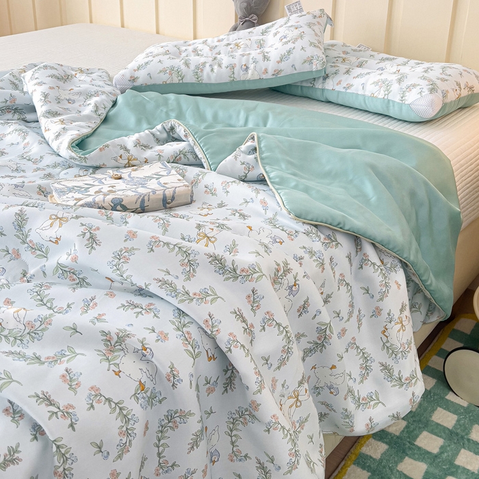 91家纺网 家纺一手货源 找家纺 十九色 2026新款50莱赛尔卡通印花儿童夏被同款枕头枕芯 大白鹅