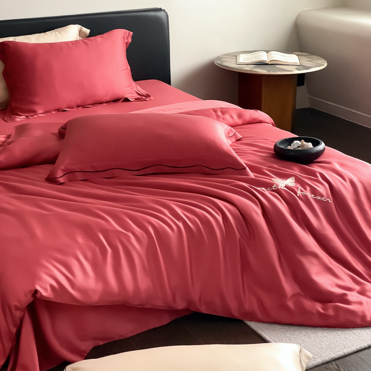 91家纺网 家纺一手货源 找家纺 FORTWO家纺原创设计（FOR TWO家纺） 2026新款兰精天丝绣被套单被套被套单件 秘境-红