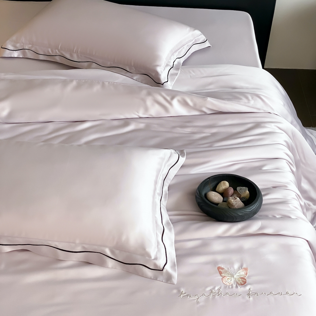 91家纺网 家纺一手货源 找家纺 FORTWO家纺原创设计（FOR TWO家纺） 2026新款兰精天丝绣被套单被套被套单件 秘境-紫