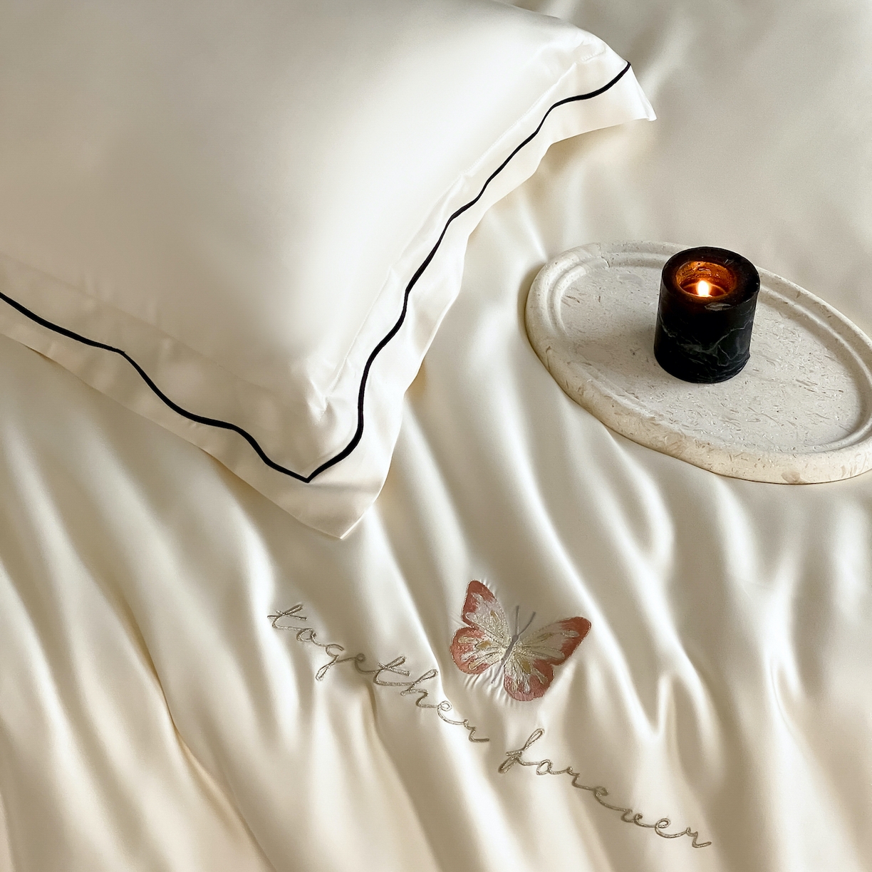 91家纺网 家纺一手货源 找家纺 FORTWO家纺原创设计（FOR TWO家纺） 2026新款兰精天丝绣被套单被套被套单件 秘境-奶白