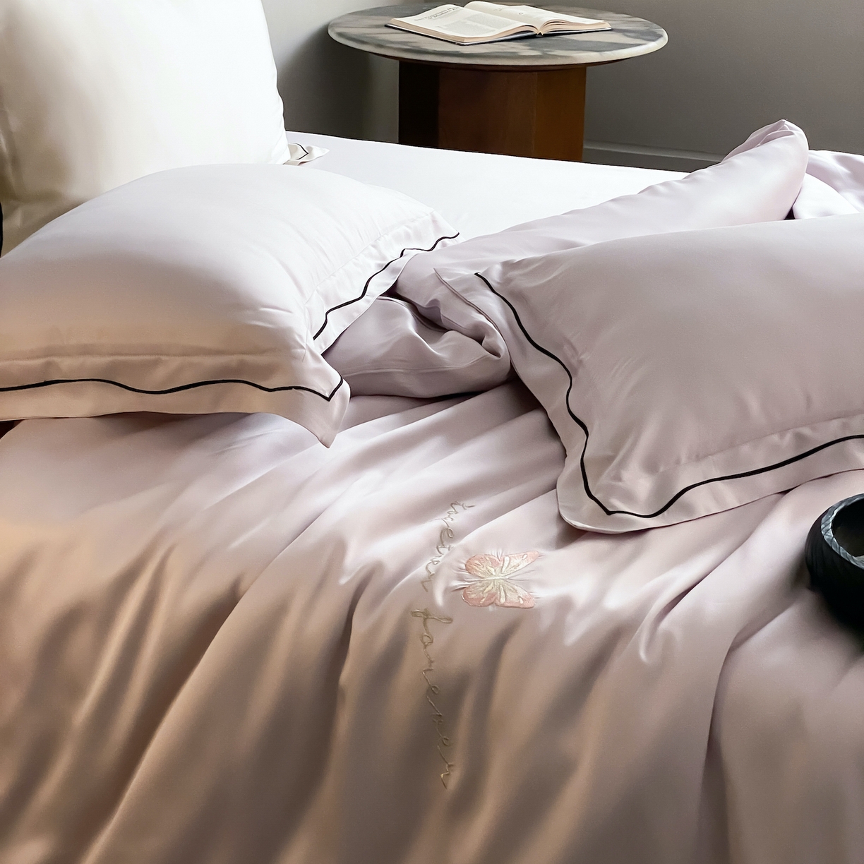 91家纺网 家纺一手货源 找家纺 FORTWO家纺原创设计（FOR TWO家纺） 2026新款兰精天丝绣被套单被套被套单件 秘境-紫