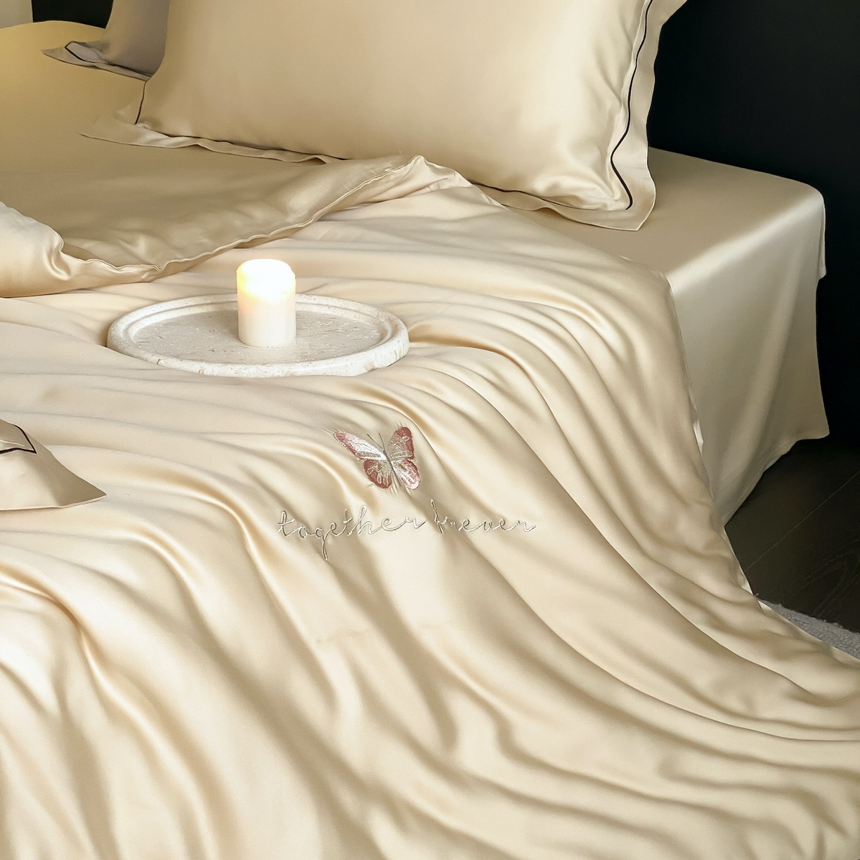 91家纺网 家纺一手货源 找家纺 FORTWO家纺原创设计（FOR TWO家纺） 2026新款兰精天丝绣被套单被套被套单件 秘境-香槟