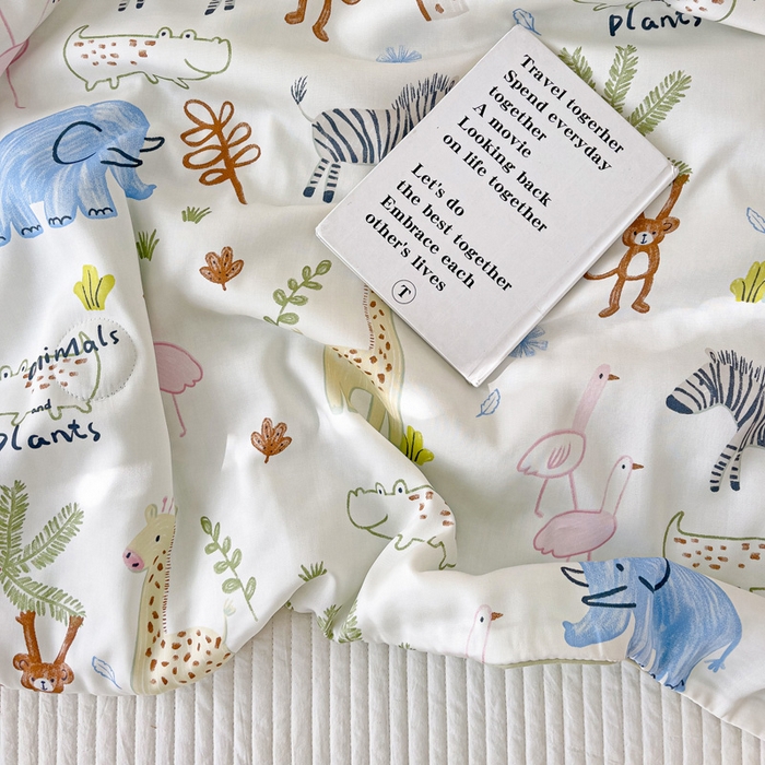 91家纺网 家纺一手货源 找家纺 十九色 2026新款50莱赛尔卡通印花儿童夏被同款枕头枕芯 大草原