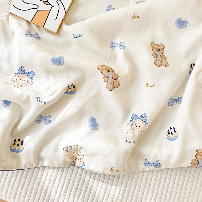 91家纺网 家纺一手货源 找家纺 十九色 2026新款50莱赛尔卡通印花儿童夏被同款枕头枕芯 蓝莓蛋糕