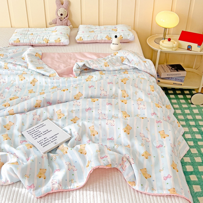 91家纺网 家纺一手货源 找家纺 十九色 2026新款50莱赛尔卡通印花儿童夏被同款枕头枕芯 领结熊