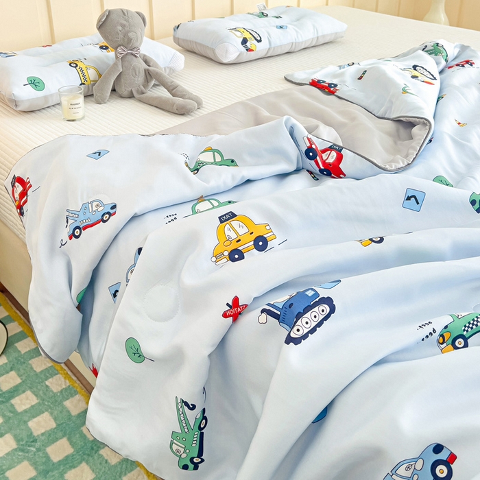 91家纺网 家纺一手货源 找家纺 十九色 2026新款50莱赛尔卡通印花儿童夏被同款枕头枕芯 汽车家族