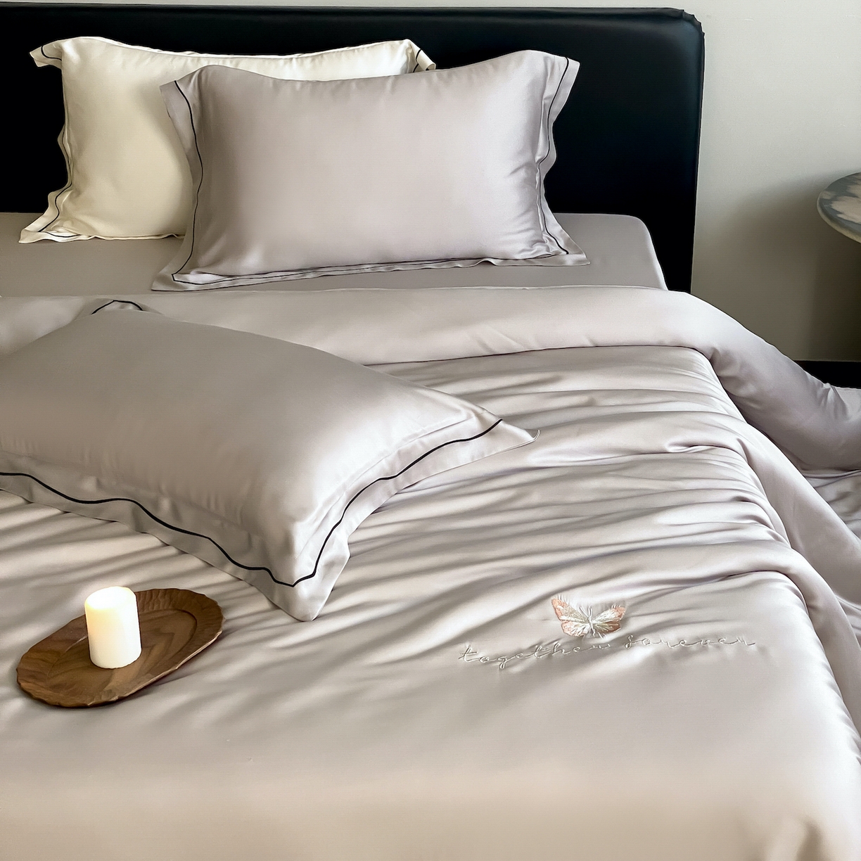 91家纺网 家纺一手货源 找家纺 FORTWO家纺原创设计（FOR TWO家纺） 2026新款兰精天丝绣枕套单枕套枕套单件 秘境-灰