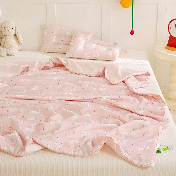 91家纺网 家纺一手货源 找家纺 十九色 2026新款50莱赛尔卡通印花儿童夏被同款枕头枕芯 星花小马