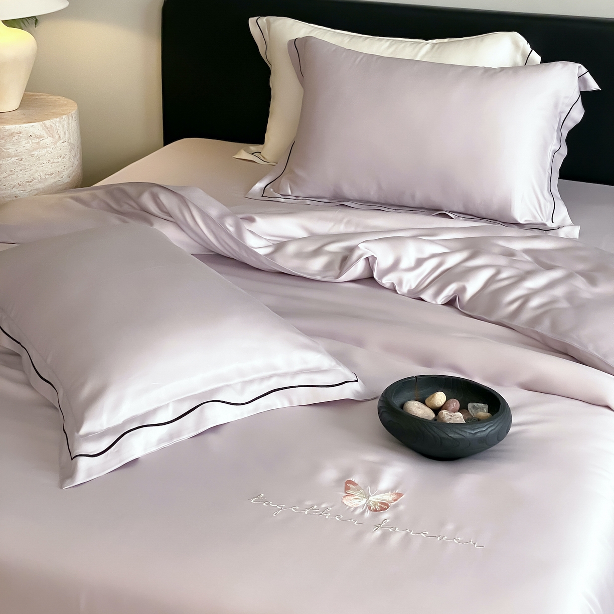 91家纺网 家纺一手货源 找家纺 FORTWO家纺原创设计（FOR TWO家纺） 2026新款兰精天丝绣花床单单床单床单单件 秘境-紫