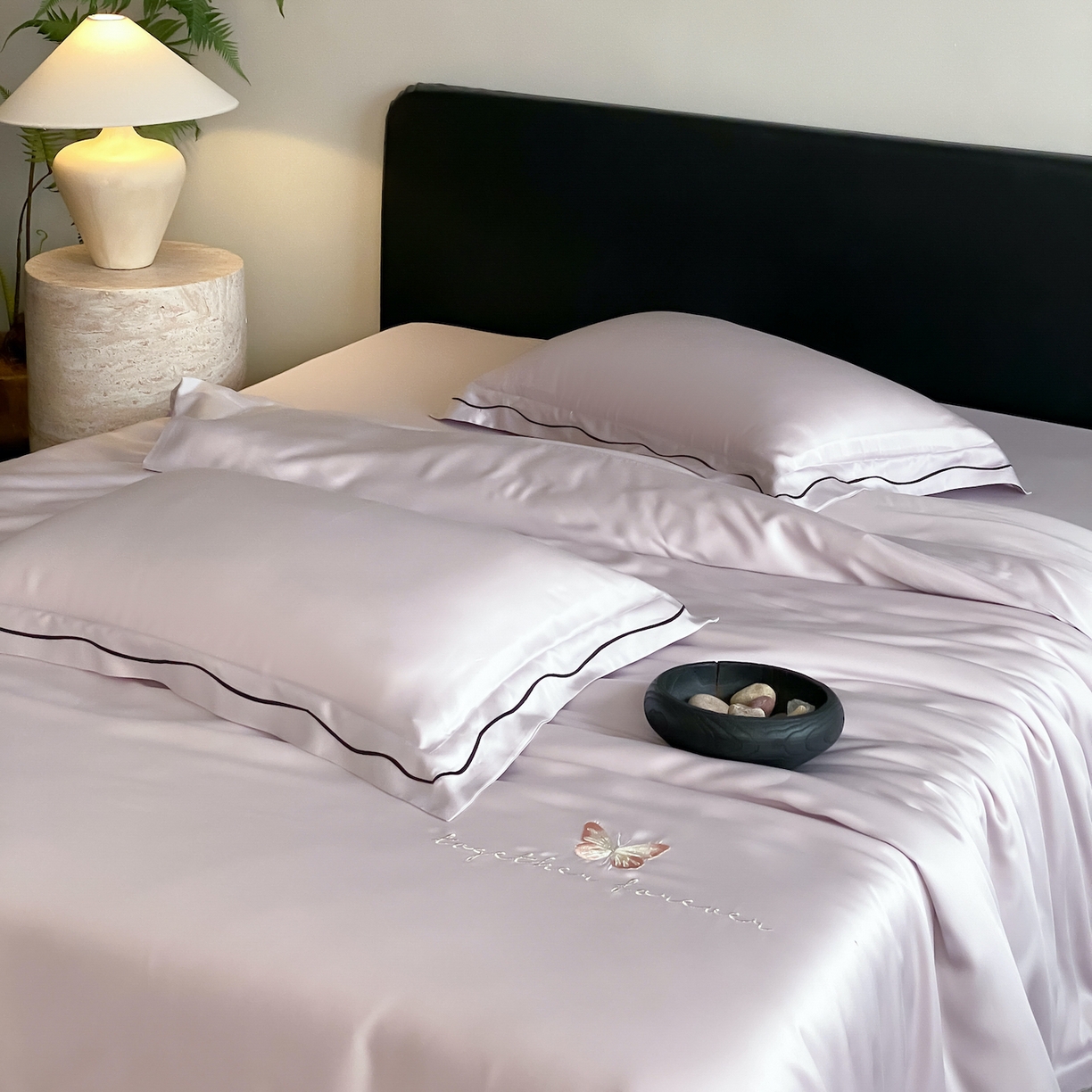 91家纺网 家纺一手货源 找家纺 FORTWO家纺原创设计（FOR TWO家纺） 2026新款兰精天丝绣花床单单床单床单单件 秘境-紫