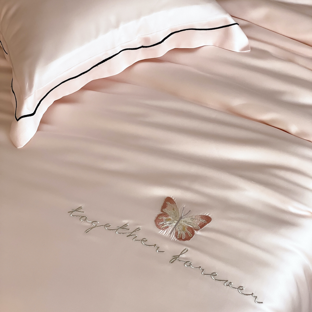 91家纺网 家纺一手货源 找家纺 （总）FORTWO家纺原创设计（FOR TWO家纺） 2026新款兰精天丝绣花床单单床单床单单件