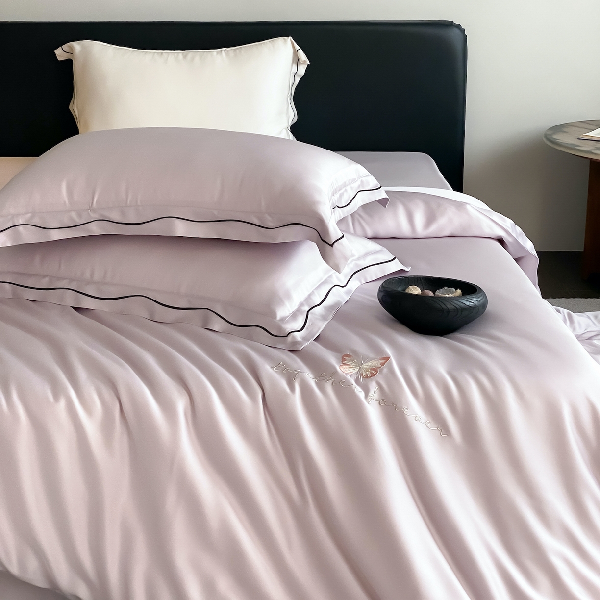 91家纺网 家纺一手货源 找家纺 FORTWO家纺原创设计（FOR TWO家纺） 2026新款兰精天丝绣花床单单床单床单单件 秘境-紫