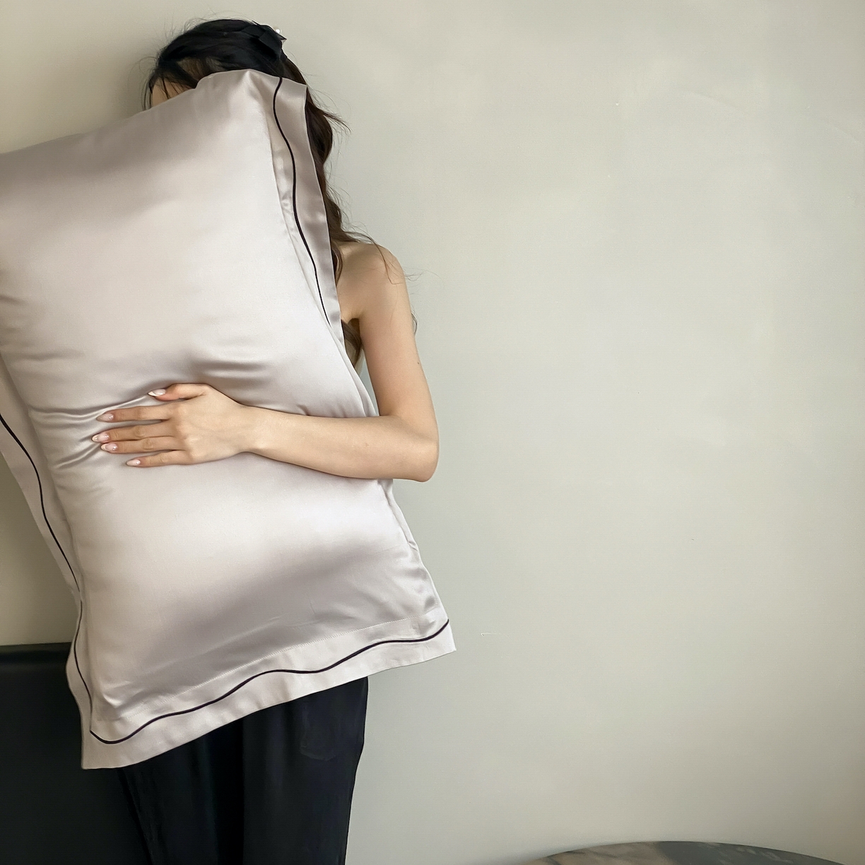 91家纺网 家纺一手货源 找家纺 FORTWO家纺原创设计（FOR TWO家纺） 2026新款兰精天丝绣花床单单床单床单单件 秘境-灰