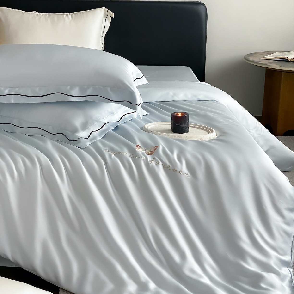 91家纺网 家纺一手货源 找家纺 FORTWO家纺原创设计（FOR TWO家纺） 2026新款兰精天丝绣花床单单床单床单单件 秘境-蓝