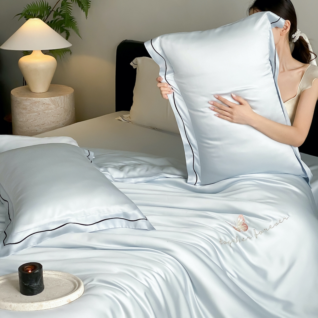 91家纺网 家纺一手货源 找家纺 FORTWO家纺原创设计（FOR TWO家纺） 2026新款兰精天丝绣花床单单床单床单单件 秘境-蓝